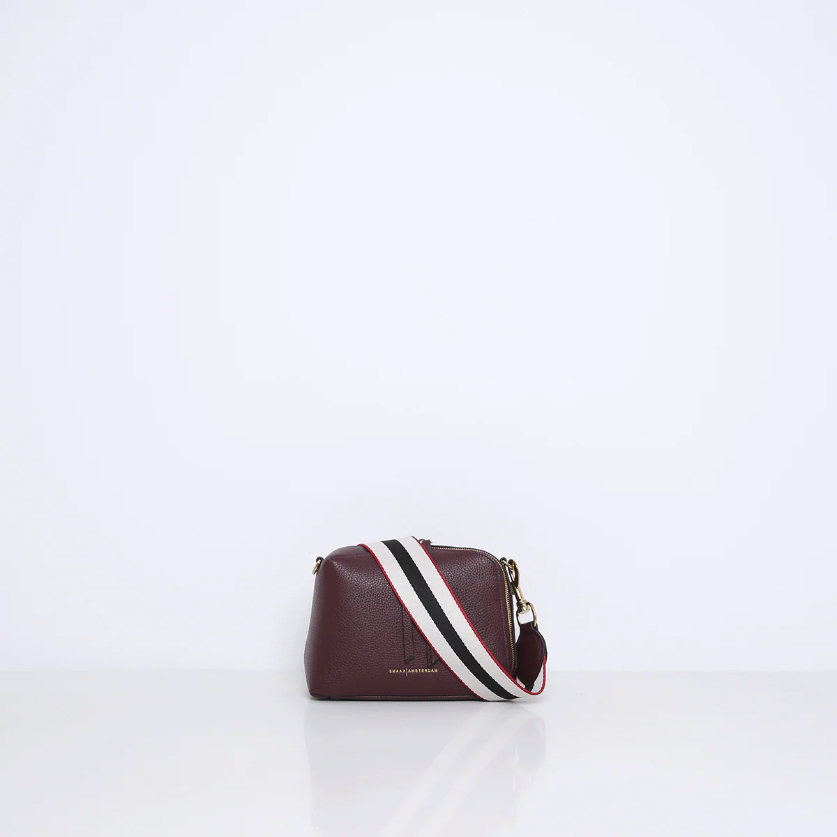 BLAKE | BORDEAUX