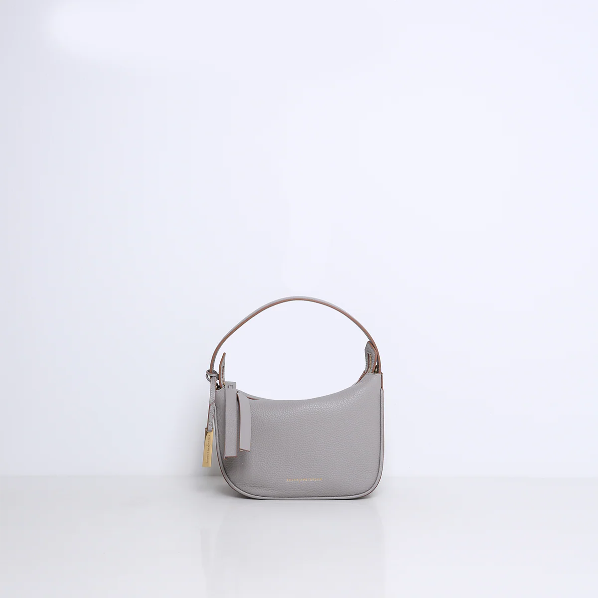 DANIEL | TAUPE