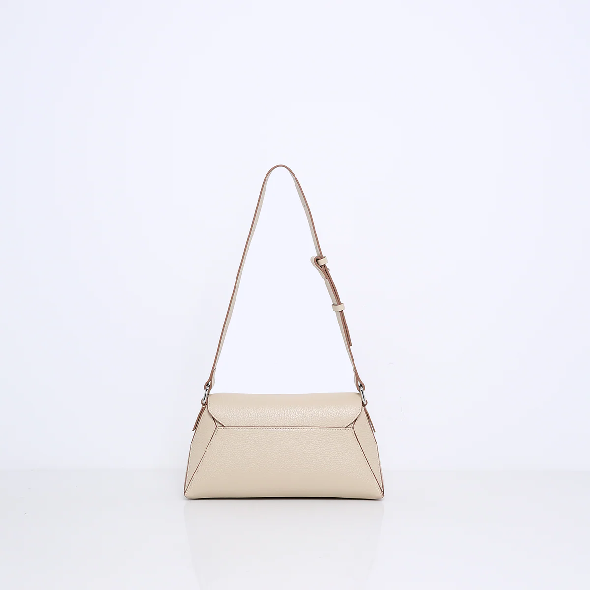 IZZY | LIMESTONE - Image 4