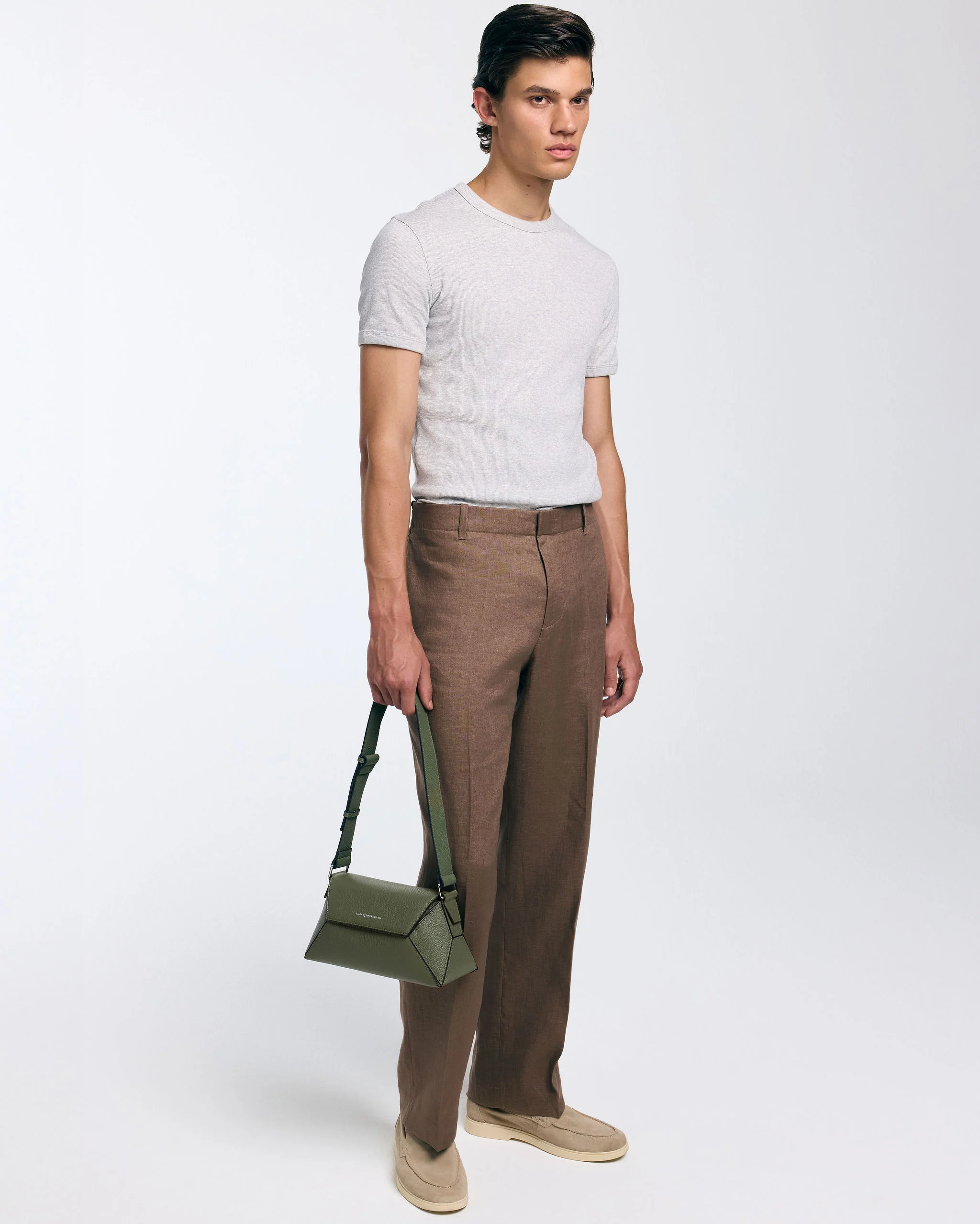 IZZY | PINE - Image 2