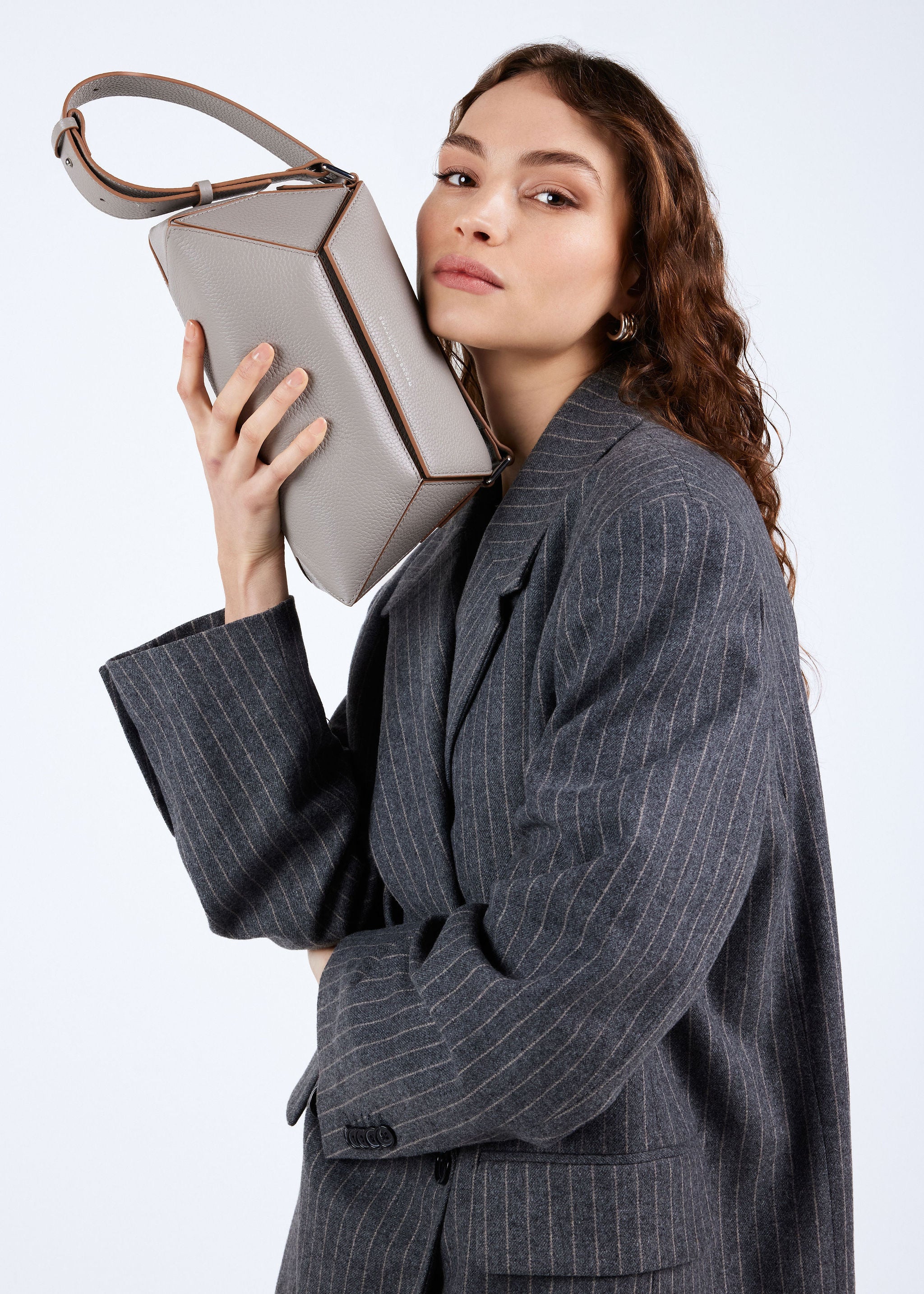 IZZY | TAUPE - Image 2