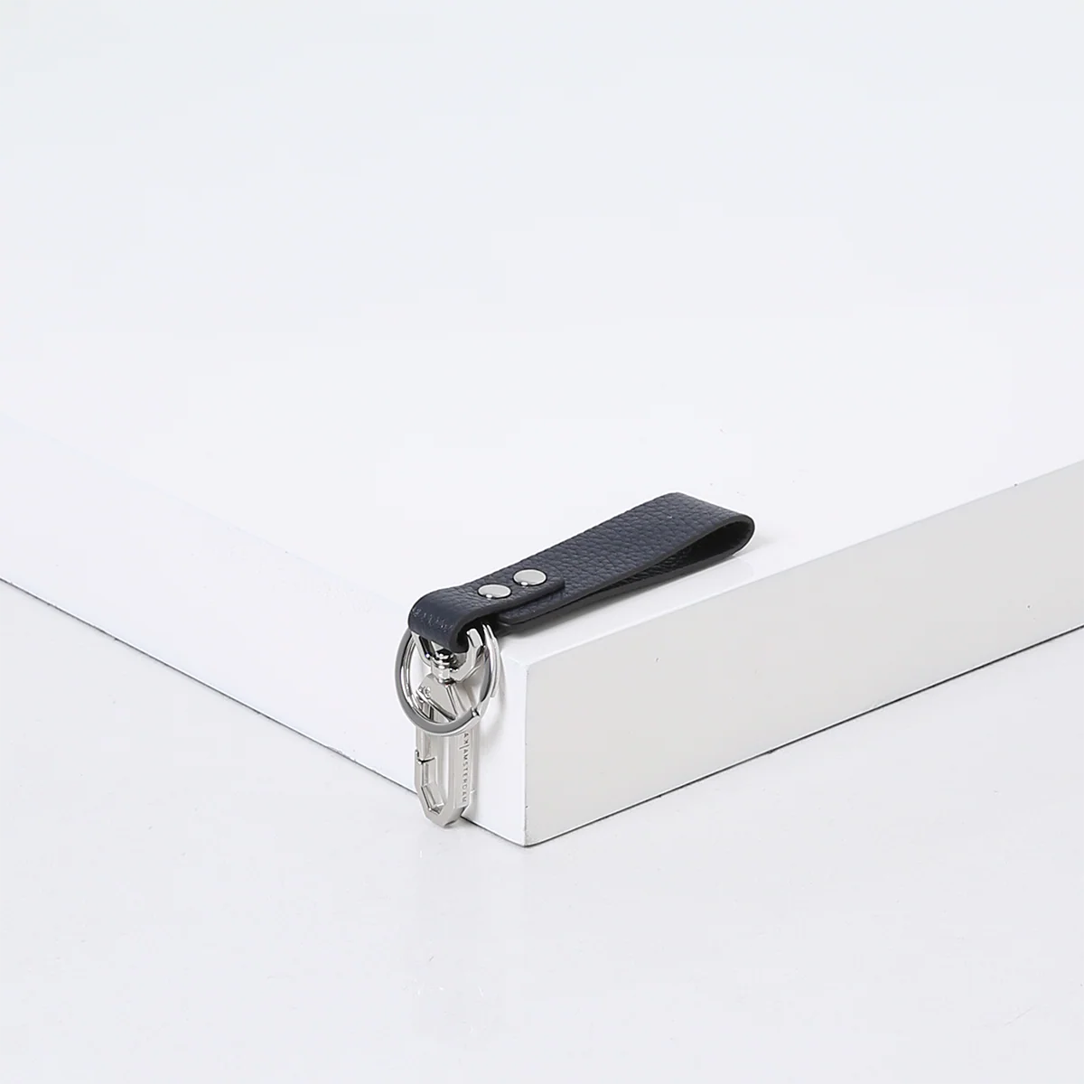 KEY CHAIN | NAVY - Image 2