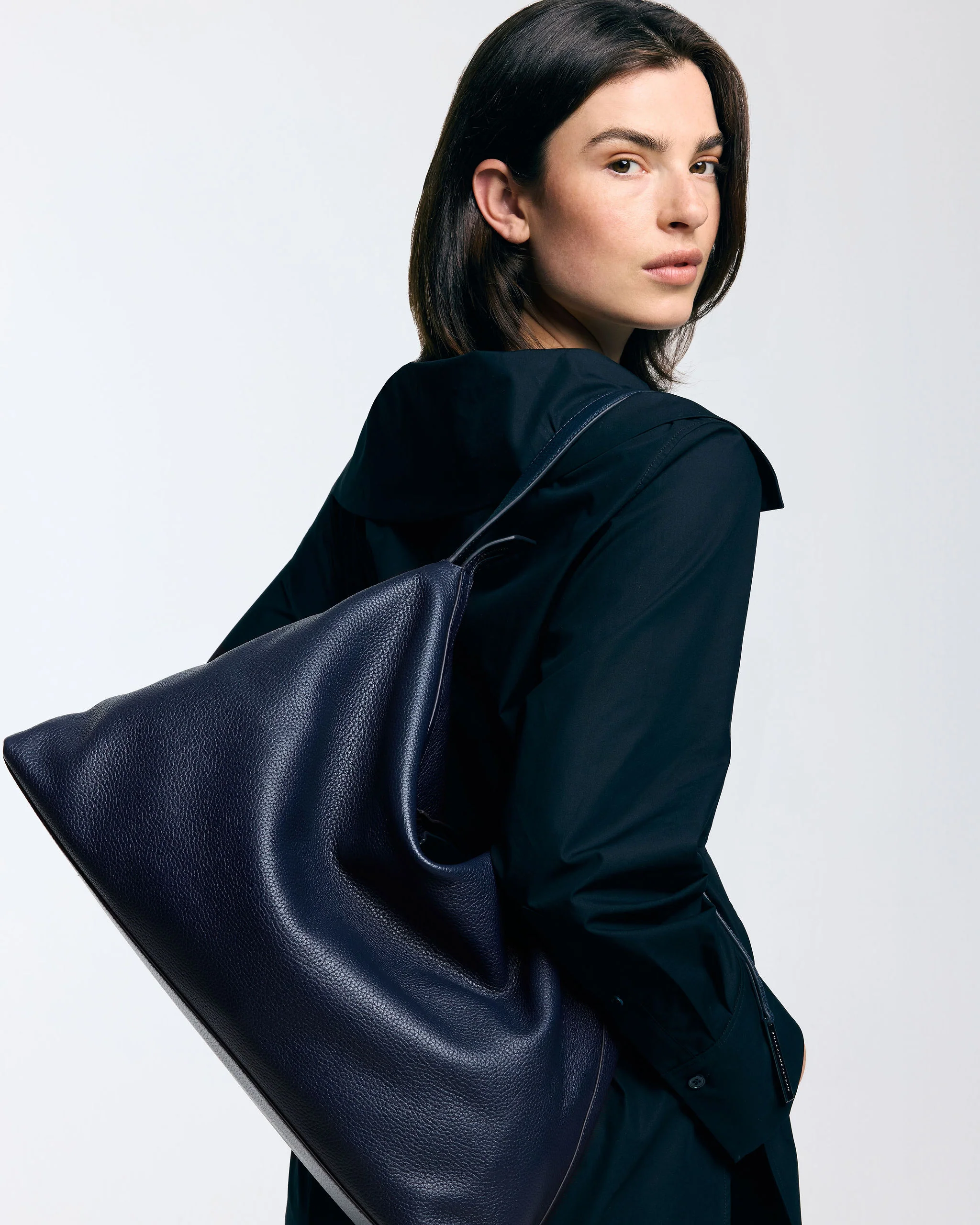 LINDA | NAVY - Image 2
