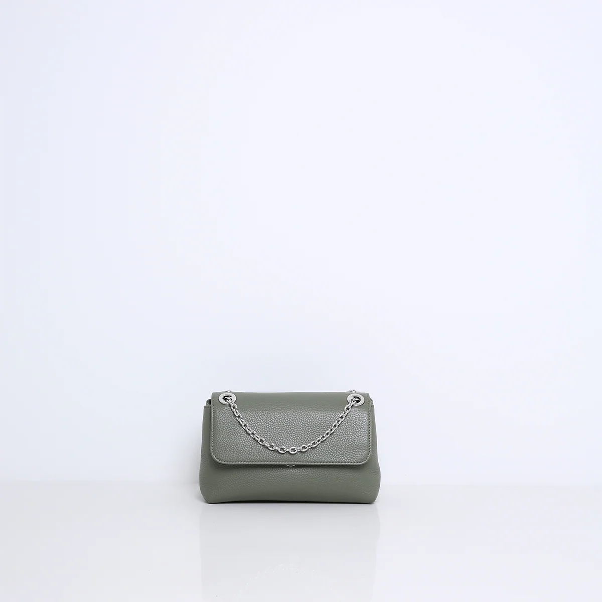 LIV | PINE