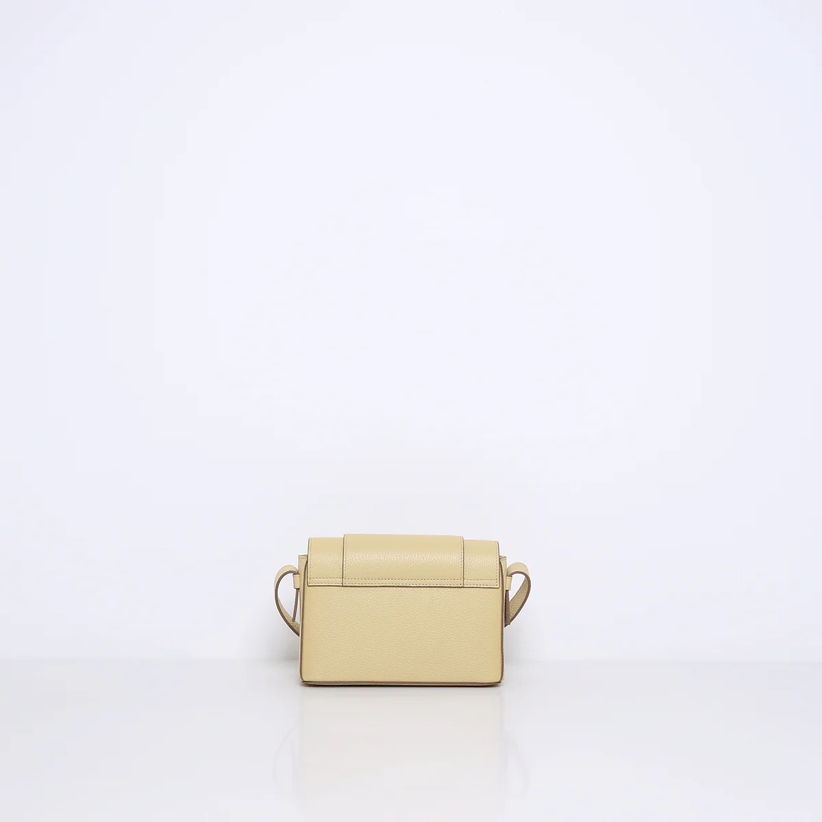 MEGAN | BUTTER - Image 3