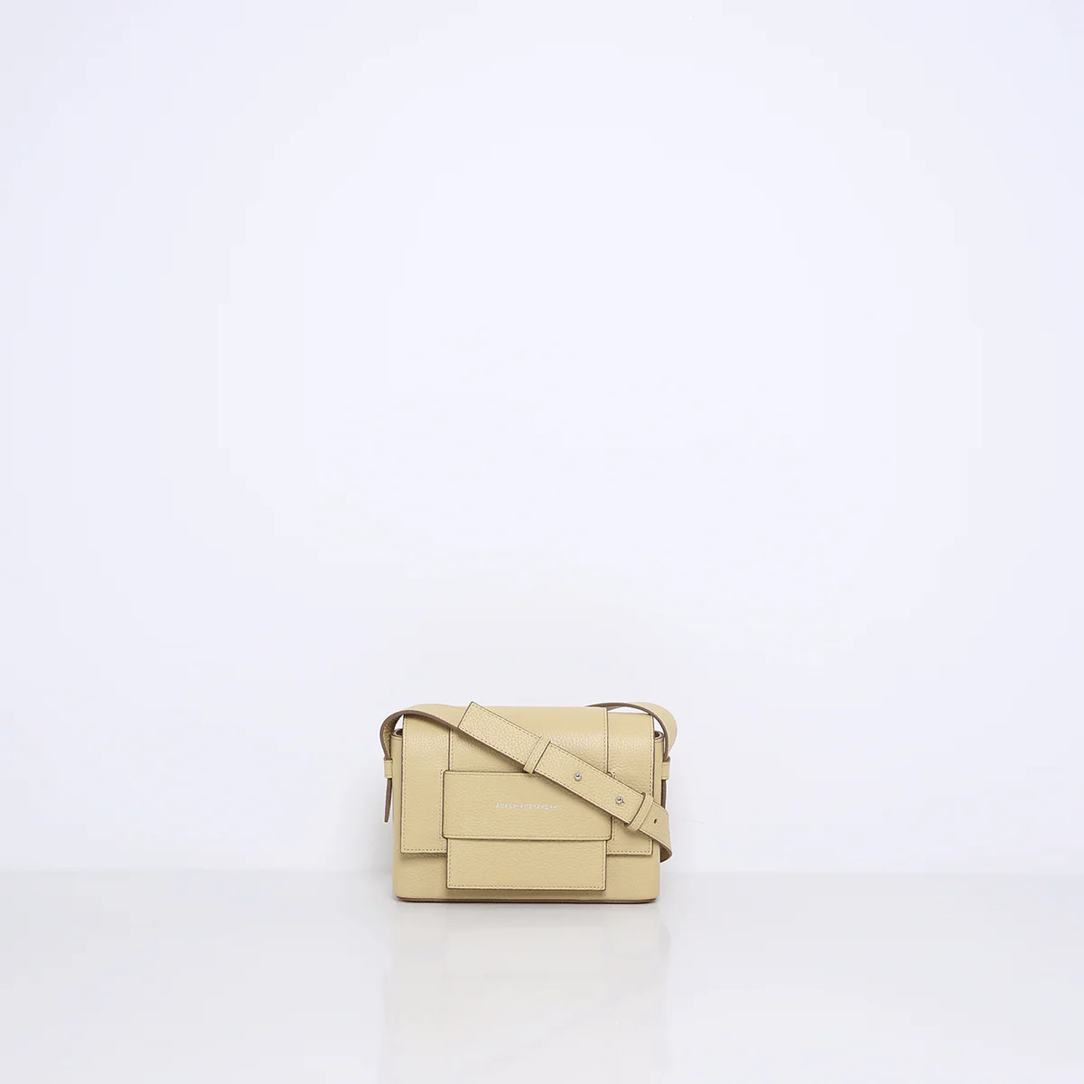 MEGAN | BUTTER - Image 6