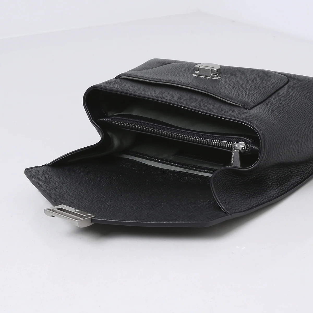 YVON | BLACK - Image 6